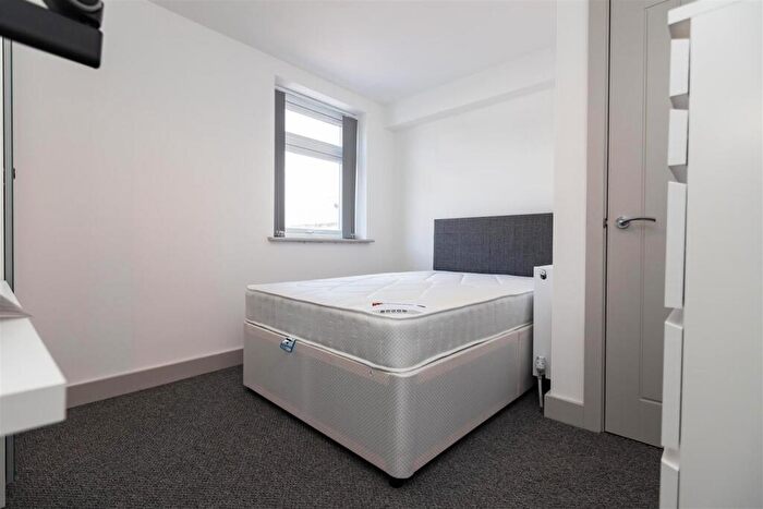 5 Bedroom House To Rent In Hubert Road, Birmingham, B29