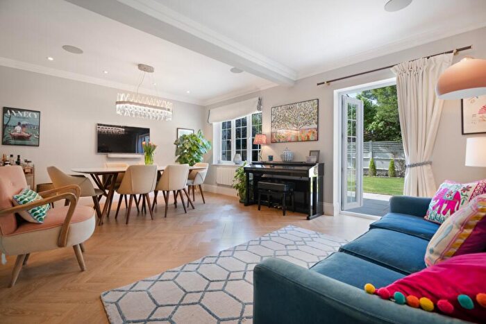 5 Bedroom Detached House For Sale In Hayley Green, Warfield, Bracknell, Berkshire, RG42