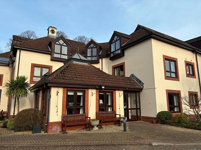 2 Bedroom Flat To Rent In South Street, Wells, BA5