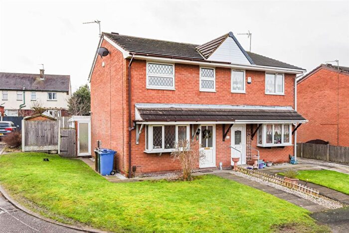 3 Bedroom Semi Detached House For Sale In Long Meadows, Chorley, PR7