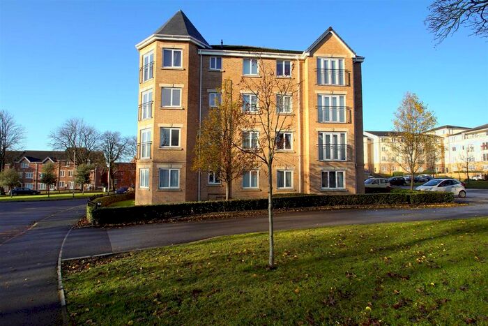 2 Bedroom Flat To Rent In Ash Court, Leeds, LS14