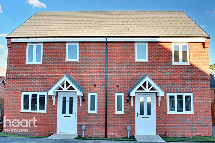 2 Bedroom Semi-Detached House For Sale In Flax Close, Lakenheath, IP27