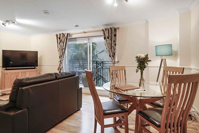 1 Bedroom Flat For Sale In High Timber Street, Globe View, EC4V