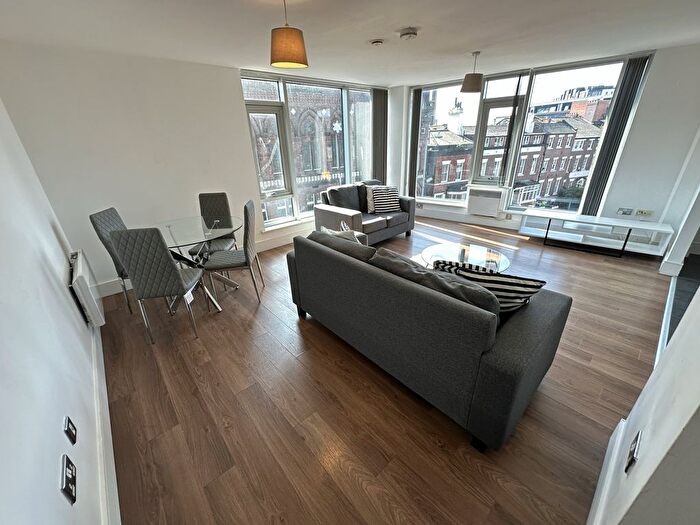 2 Bedroom Flat To Rent In Mount Pleasant, Liverpool, L3