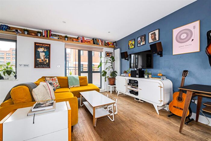3 Bedroom Flat For Sale In Jersey Street, Bethnal Green, E2