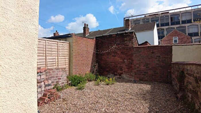 4 Bedroom Terraced House To Rent In Westfield Street, Lincoln, LN1