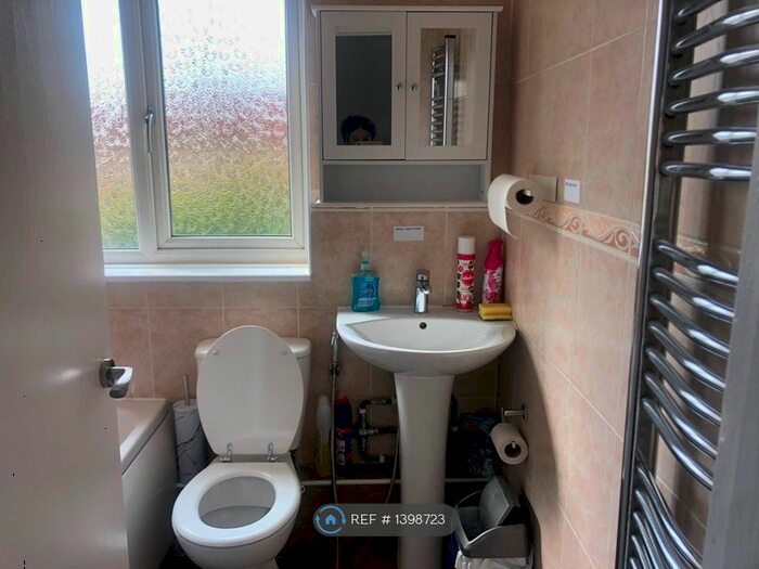 3 Bedroom Terraced House To Rent In Aynho Crescent, Northampton, NN2