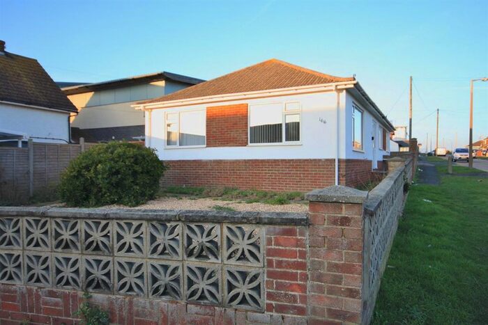 3 Bedroom Bungalow To Rent In South Coast Road, Peacehaven, BN10