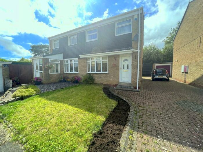 3 Bedroom Semi-Detached House To Rent In Deerness Heights, Brandon, Durham, DH7