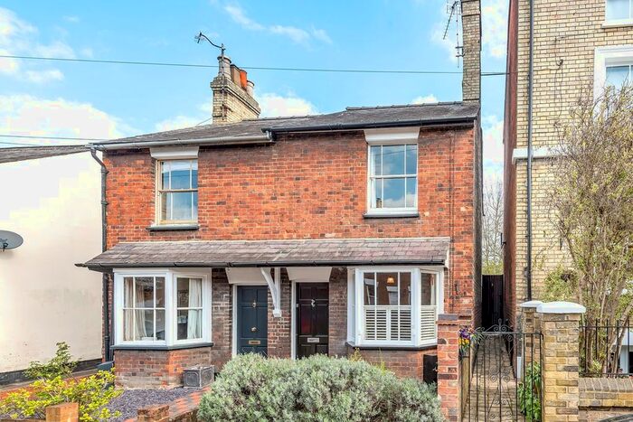 2 Bedroom Semi-Detached House To Rent In Trevor Road, Hitchin SG4