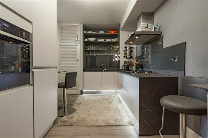 3 Bedroom Apartment To Rent In Eskdale Mansions, Eskdale Terrace, Newcastle Upon Tyne, NE2