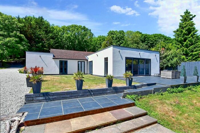 4 Bedroom Detached Bungalow For Sale In Upper Road, Guston, Kent, CT16