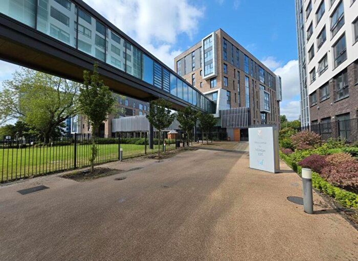 2 Bedroom Retirement Property For Sale In Hollyhedge Court Road, Manchester, M22