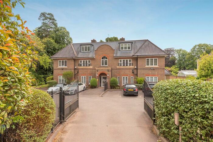 2 Bedroom Flat To Rent In St. Georges Lane, Ascot, SL5