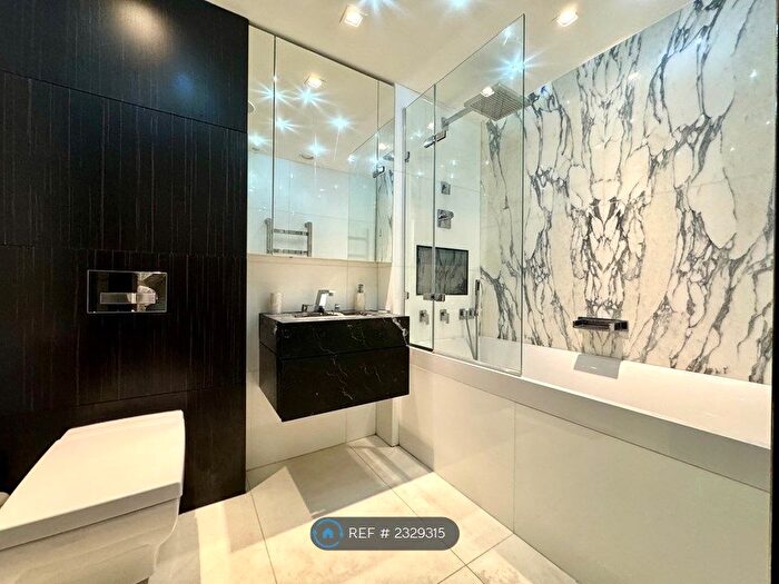 2 Bedroom Flat To Rent In Kensington High Street, London, W14