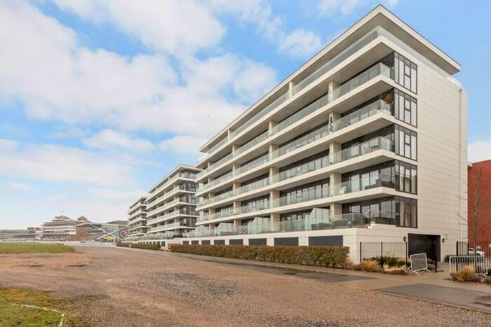 2 Bedroom Flat To Rent In Kingman Way, Newbury, RG14