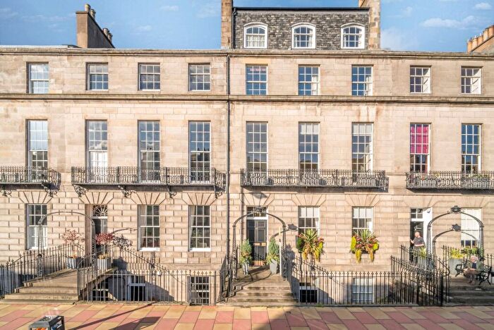 1 Bedroom Flat For Sale In Melville Street, Edinburgh, EH3