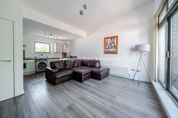 1 Bedroom Flat To Rent In Roupell Road, Brixton, SW2