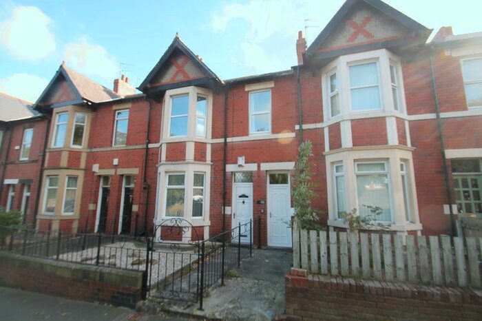 3 Bedroom Flat To Rent In Salters Road, Gosforth, Newcastle Upon Tyne, NE3