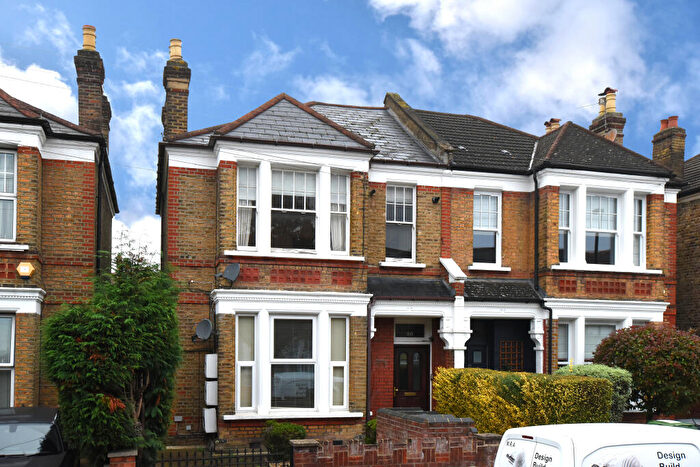 1 Bedroom Flat To Rent In Carholme Road, SE23
