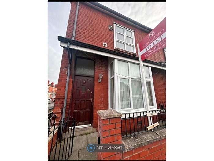 3 Bedroom End Of Terrace House To Rent In Nugent Road, Bolton, BL3