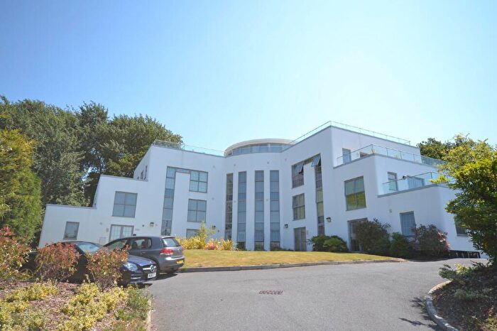 2 Bedroom Apartment To Rent In Cambridge Road, East Cowes, PO32