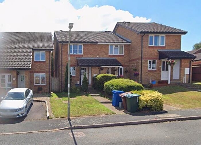 2 Bedroom Semi Detached House For Sale In Banbury, Oxfordshire, OX16