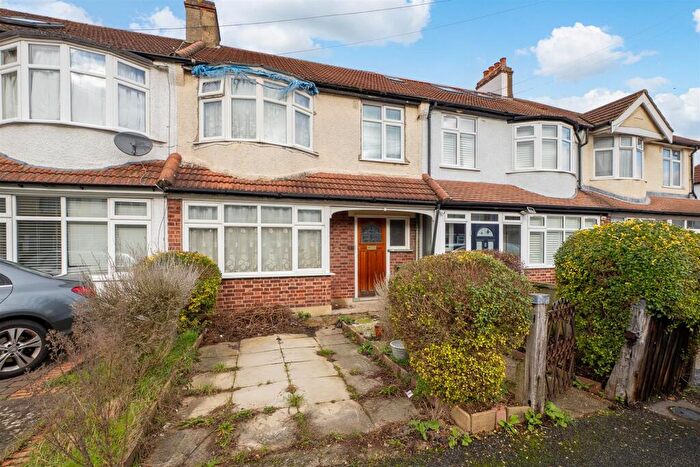 3 Bedroom House For Sale In Gomshall Avenue, Wallington, SM6