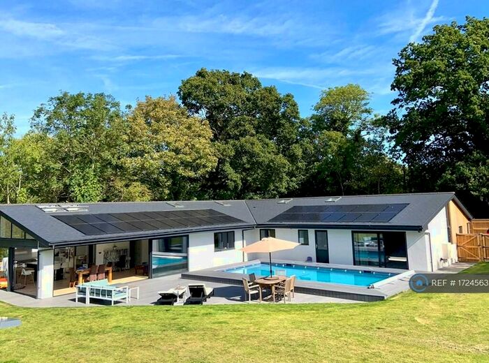 5 Bedroom Detached House To Rent In Westridge, Highclere, RG20