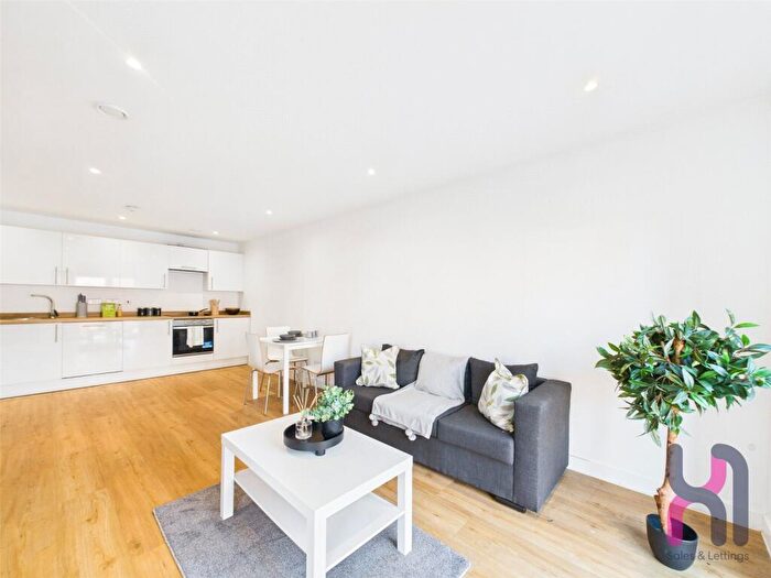 2 Bedroom Flat To Rent In The Plaza, Advent Way, Ancoats, Manchester, M4