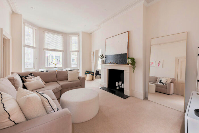 1 Bedroom Apartment To Rent In Coleherne Road, Earls Court, SW10