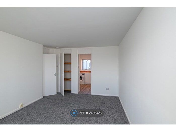 1 Bedroom Flat To Rent In Cotton Road, Dundee, DD3