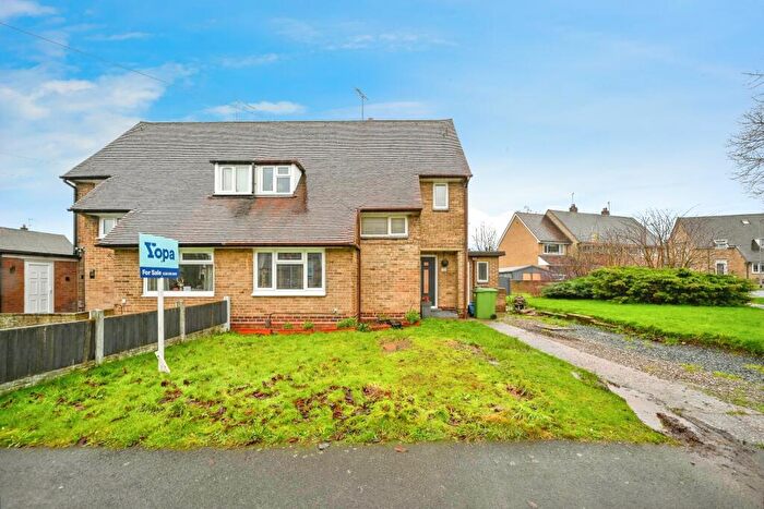 3 Bedroom Semi-Detached House For Sale In Willowmoor, Stafford, ST17