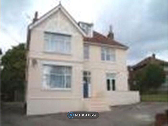 2 Bedroom Flat To Rent In Thorold Road, Southampton, SO18