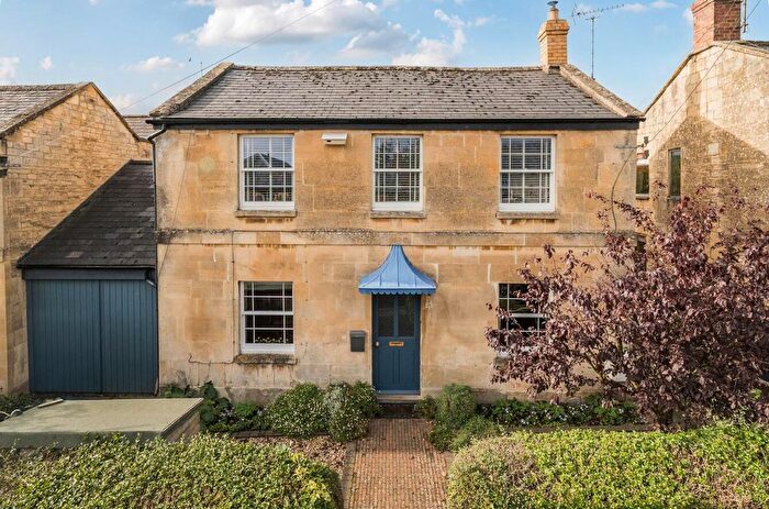 4 Bedroom Detached House For Sale In Gretton Road, Winchcombe, GL54