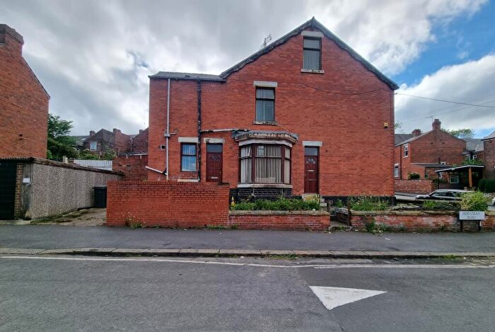 3 Bedroom Terraced House To Rent In Idsworth Road, Sheffield, S5