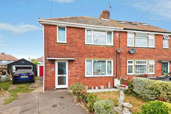 3 Bedroom Semi-Detached House For Sale In Sheldon Close, Canterbury, Kent, CT3