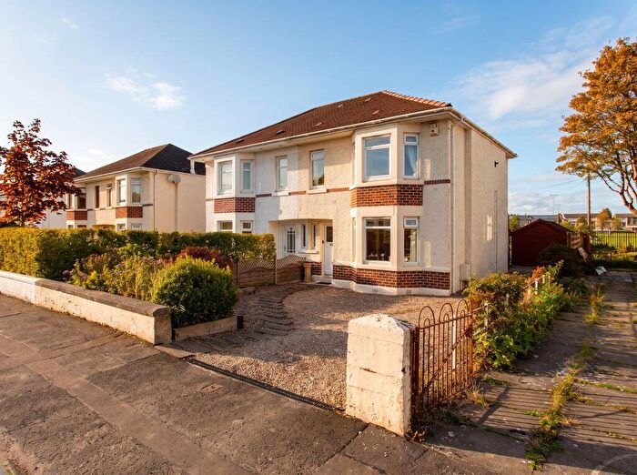 3 Bedroom Semi-Detached Villa For Sale In Auchmannoch Avenue, Paisley, PA1