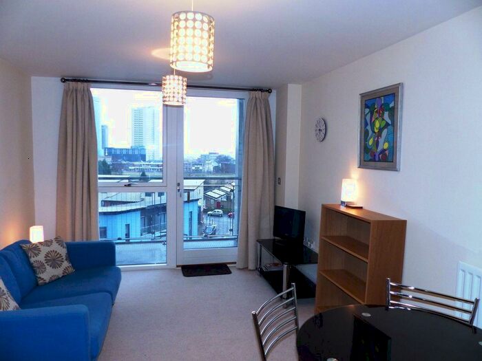 2 Bedroom Apartment To Rent In Langley Walk, Park Central, B15