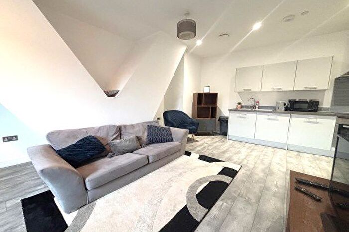 1 Bedroom Flat To Rent In Coventry Road, Birmingham, B25