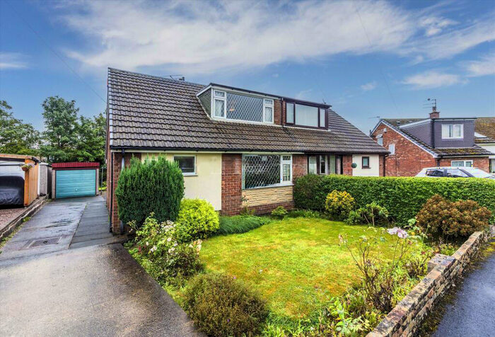 3 Bedroom Semi-Detached Bungalow To Rent In St. Catherines Drive, Fulwood, PR2