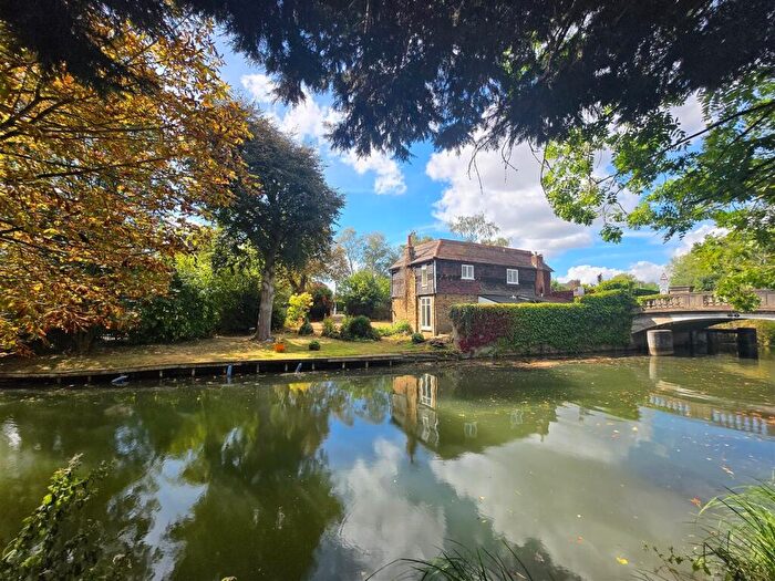 3 Bedroom Detached House For Sale In Riverside House, Roydon, CM19