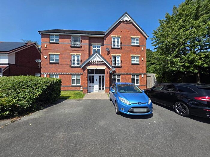 2 Bedroom Flat For Sale In Haslington Road, Manchester, M22