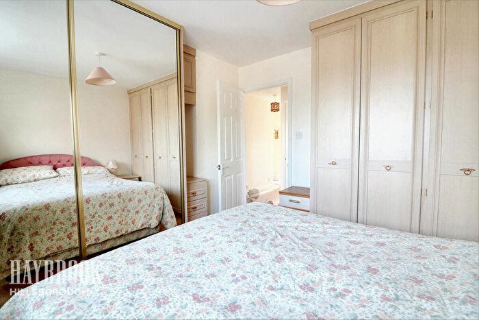 2 Bedroom Detached Bungalow For Sale In Stannington Road, Sheffield, S6