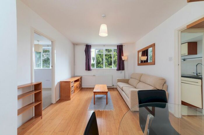 1 Bedroom Flat To Rent In Upper Richmond Road, Harwood Court Upper Richmond Road, SW15