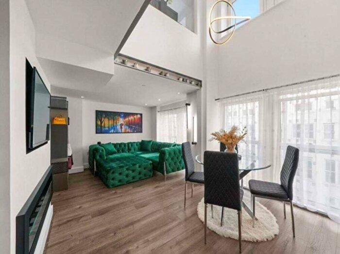 2 Bedroom Flat For Sale In Building, Woolwich Riverside, London, SE18