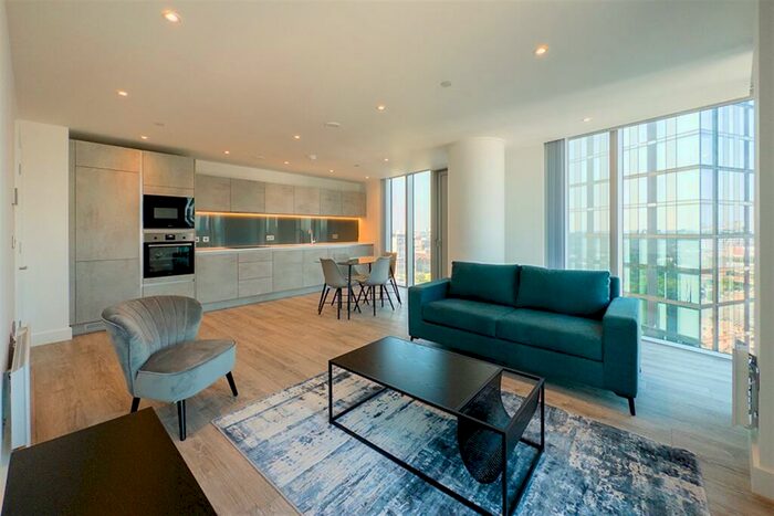 2 Bedroom Apartment To Rent In The Blade, M15