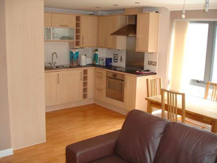 1 Bedroom Flat To Rent In Quayside Drive, Essex, CO2