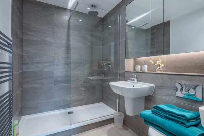 2 Bedroom Flat For Sale In Lockside Lane, Salford, M5