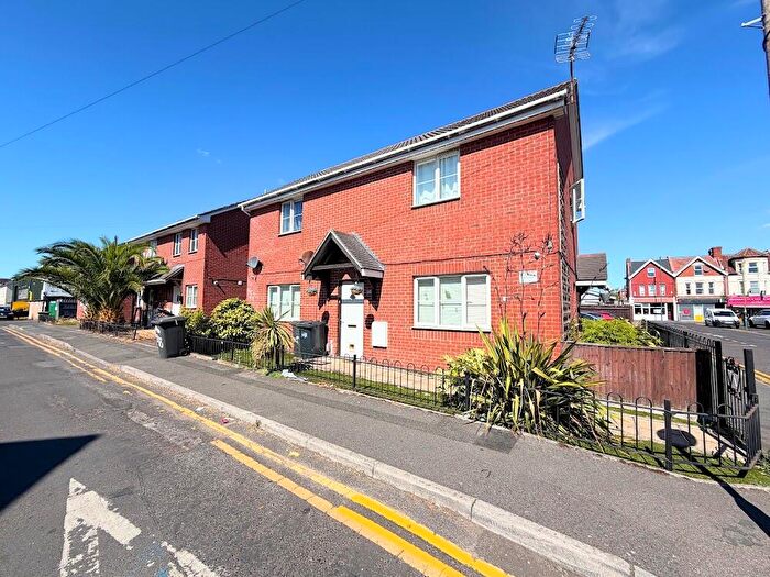 2 Bedroom Flat To Rent In Stanley Road, Bournemouth, BH1